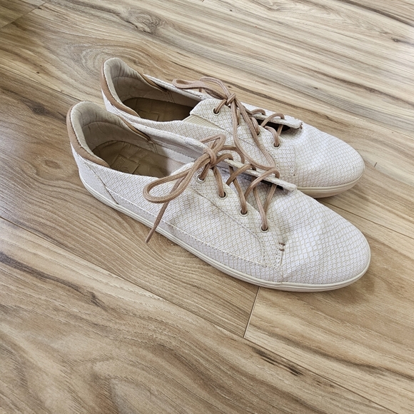 Reef Shoes - Reef Iris TX  Women's Shoe ,Size,8.5 Tan & Cream